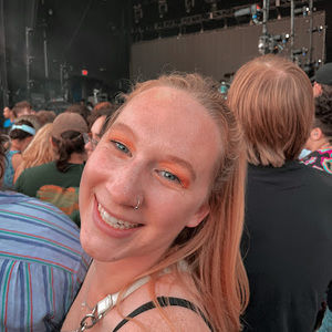 Meet your Posher, Leeann